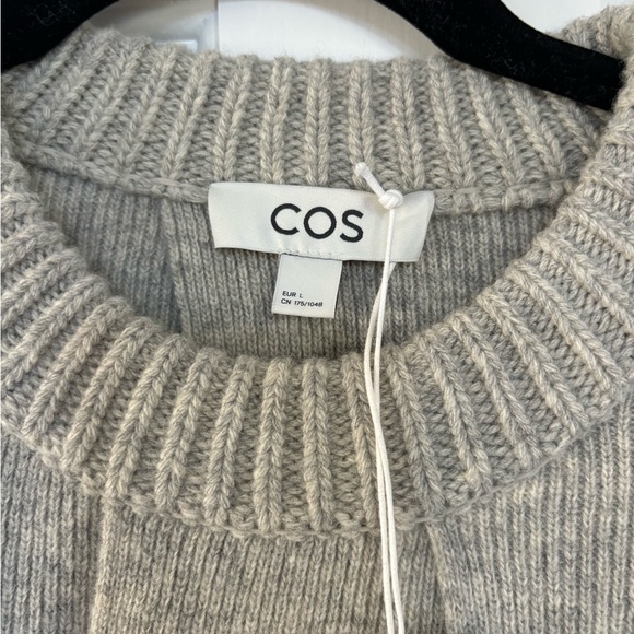 Cos 100% wool sweater - Picture 3 of 3